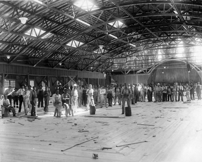 Construction on dance hall at Majestic Park, 1916.