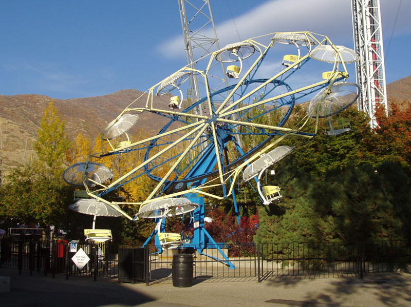Paratrooper in October 2005. Photo: B. Miskin