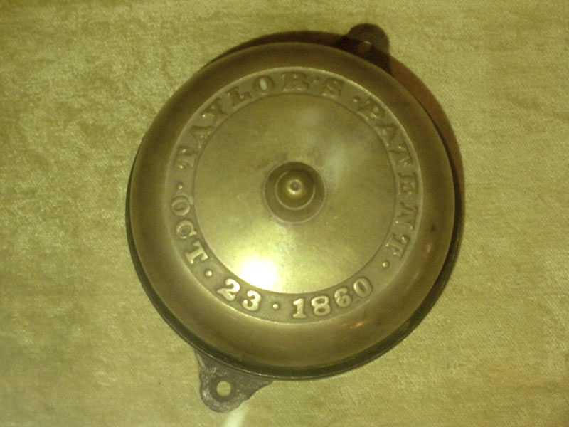 Old fire alarm bell. Photo: B. Miskin