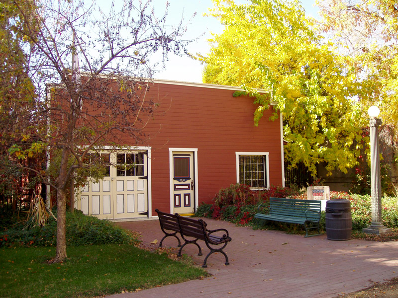 Town Hall in October 2005. Photo: B. Miskin