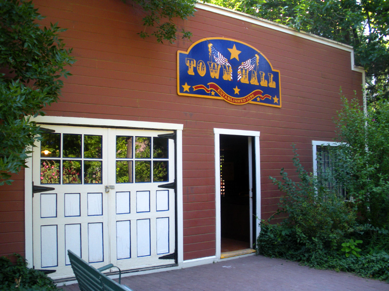 Town Hall in July 2014. Photo: B. Miskin