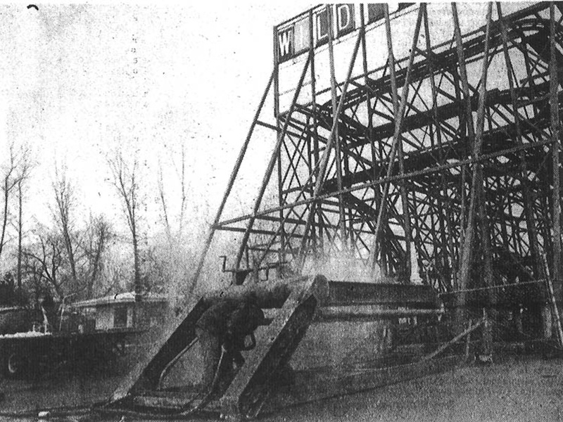 Sandblasting the ride in March 1982 before repainting. Photo: Deseret News