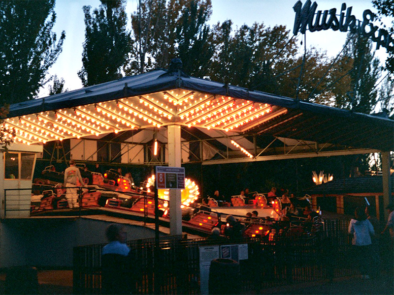 Musik Express, October 2005. Photo: B. Miskin