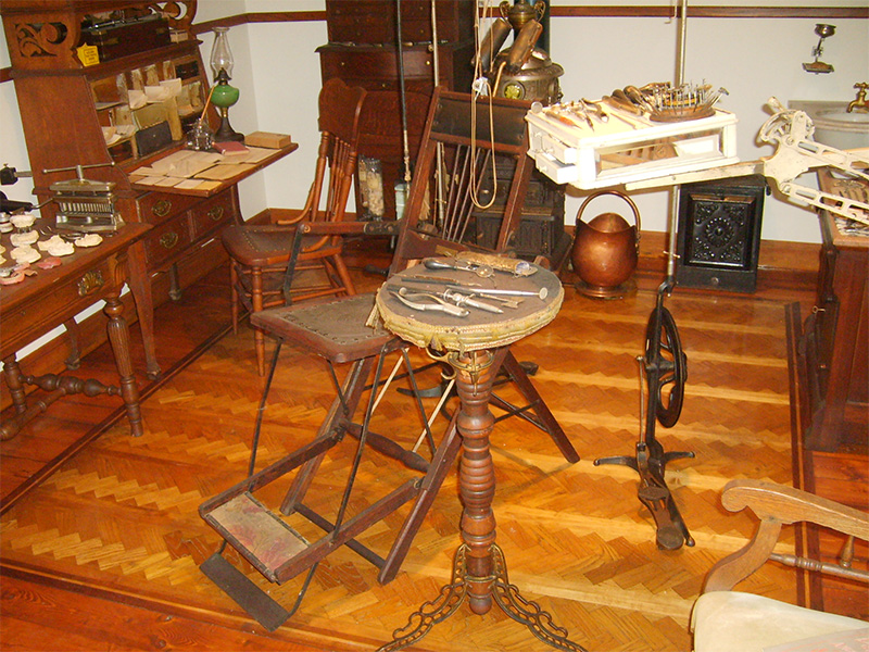 Operating chair. Photo: B. Miskin
