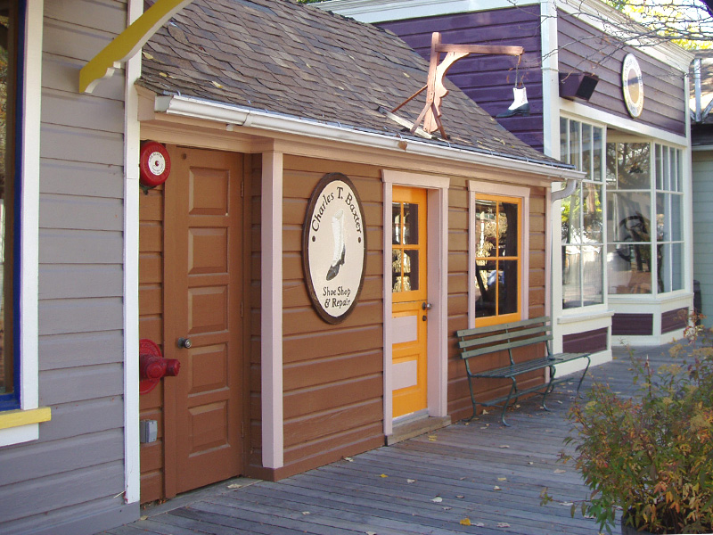 Cobbler Shop exterior in October 2005. Photo: B. Miskin