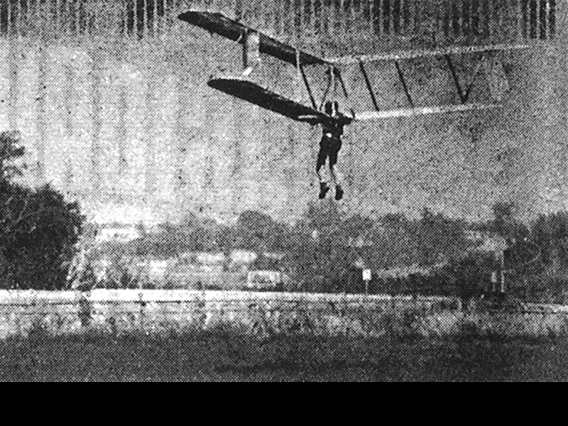 Hang-glider show at the 1977 Davis County Fair. Photo: Deseret News