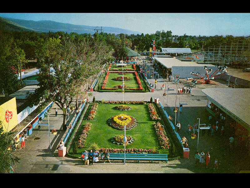 Postcard showing the view that riders had at the top of the Ferris Wheel in 1954.