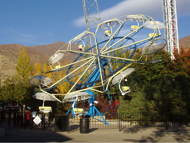 Paratrooper in October 2005. Photo: B. Miskin