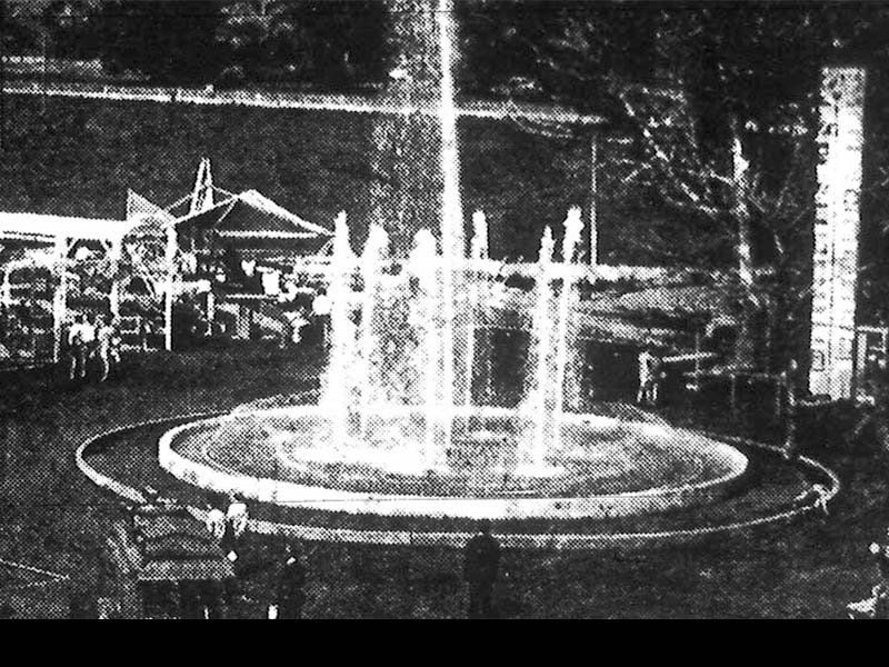 1965 photo of Scrambler on the new North Midway, northeast of the Bamberger fountain. Photo: Deseret News