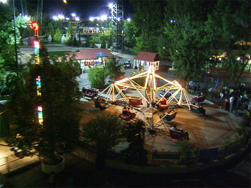 Space Scrambler at night, 2006. Photo: Rick