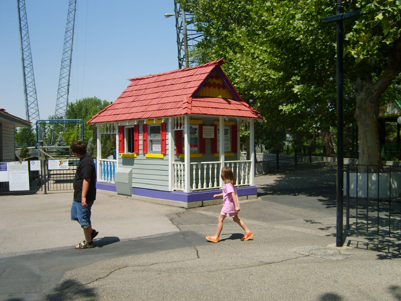 Ticket building in 2007. Photo: B. Miskin